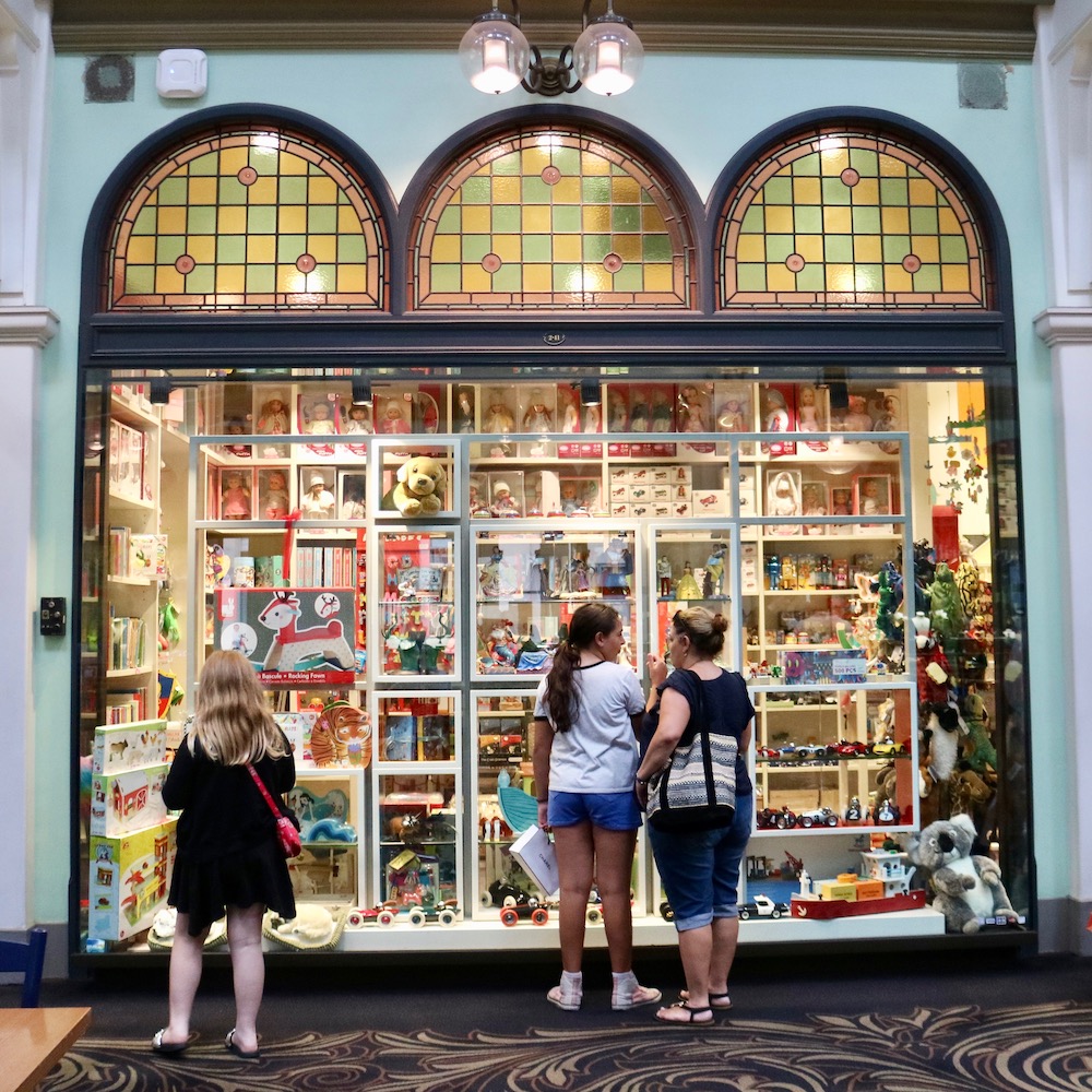 Qvb on sale toy shop